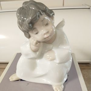 Beautiful Lladro Angel Thinking